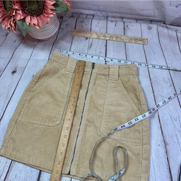 hollister tan corduroy mini skirt front zip sz 1 boho western - Picture 5 of 7